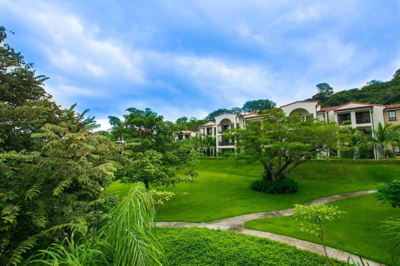 Nicely Decorated 3Rd-Floor Beauty With Pool-View Balcony In Coco Esterno foto